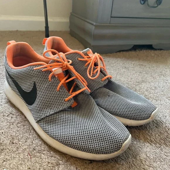 Gray nike roshe mens cheap